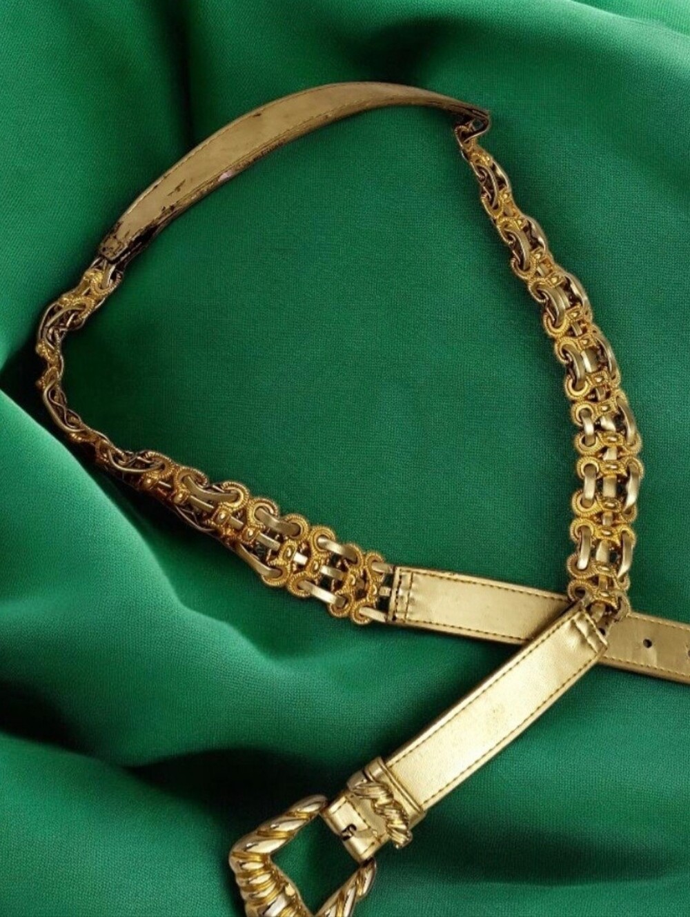Vintage Captiva Gold-Tone Designer Chain & Leather Belt Sz 2X  '80's Rare find
